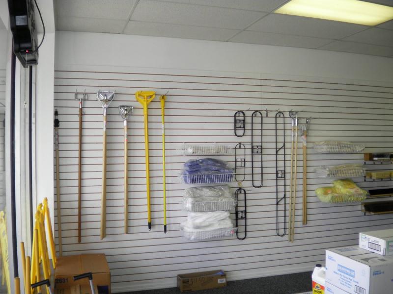 19204 FORT STREET RIVERVIEW, MI 48193